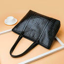 Retro Crocodile Leather Women Handbag Large Capacity Shoulder Shopping Bag