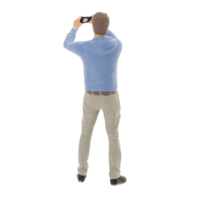 2pcs 1/64 Scale Tiny Girls People  Table Scenario