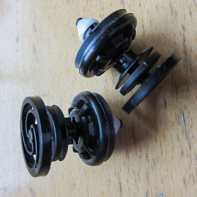 30 x clips rivet trimming Door Panel For Touran Tiguan Golf Passat