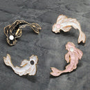 2Pcs Yin-Yang Fish Brooch Badges Enamel Pin Black White Pink Carp Koi Brooc S5X6