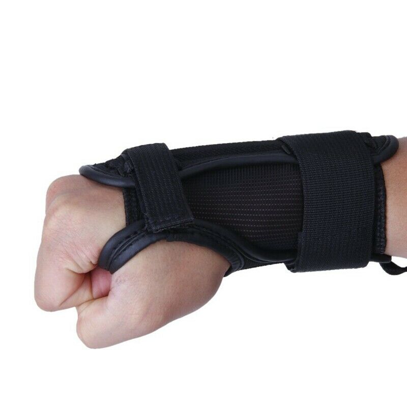 1 Pair of Skis Snowboard Protectors Glove Sports Wrist Brace Support Protec X4B3