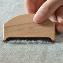 Wooden Garment Care Hair Removers Manual CoatsSweater Brush Trimmer Comb I4D4