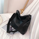 Large Capacity Messenger Bag Women Leather Classic Shoulder Handbag Retro Purse