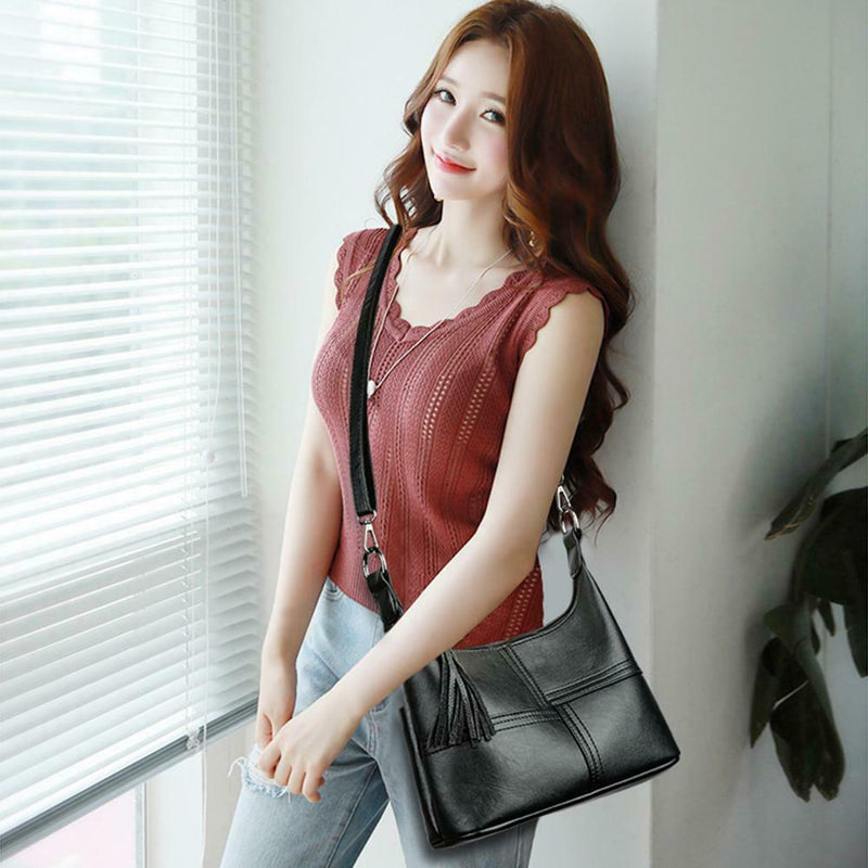 Women Messenger Soft Leather Shoulder Bags Tassel Crossbody Handbags (Black