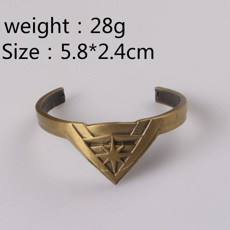 1 Set Wonder Woman Diana Prince Bangle Cuff & Headwear Halloween Fancy Ball Prop