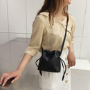Solid Color Shoulder Handbags Women Leather Drawstring Satchel Bags (Black)
