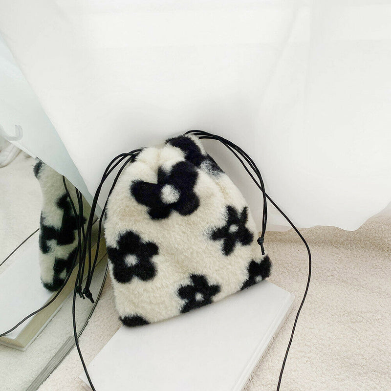 Women Plush Shoulder Crossbody Bag Mini Drawstring Clutch (Flower Printed)