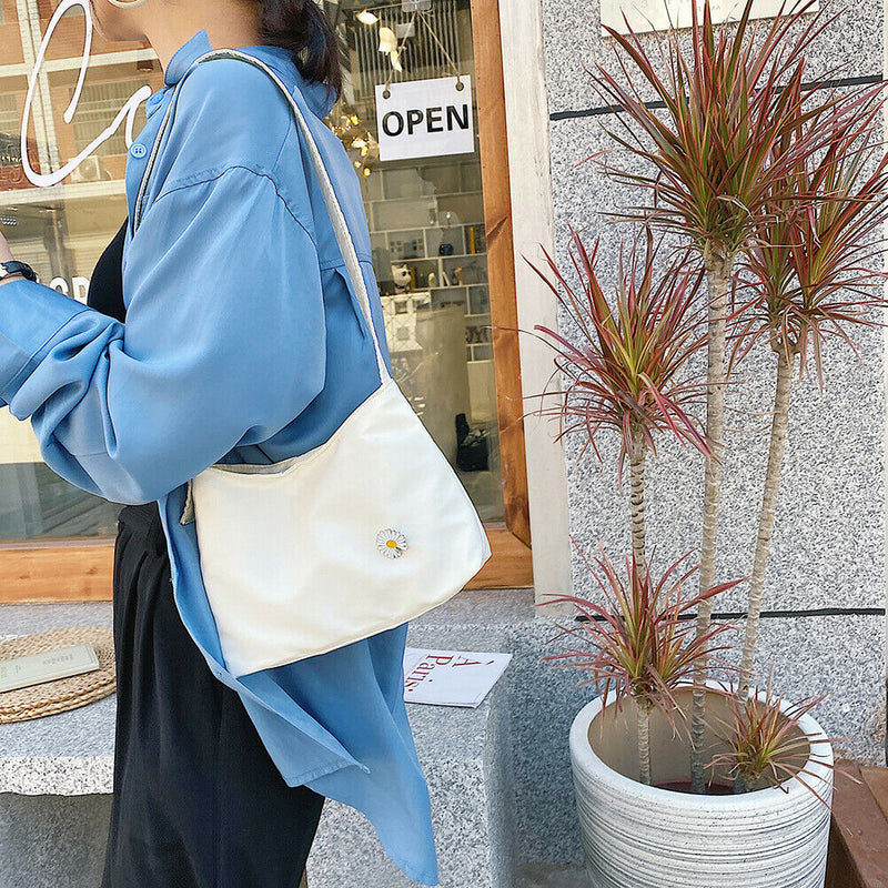 Women Simple Underarm Handbag Daisy Flower Portable Shoulder Bags (White)