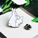 4X(Creative White Rabbit Brooch Evil Animal Bunny Enamel Pins Metal Buckle X5S9)