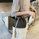 Straw Tassel Bucket Sling Shoulder Bags Women Messenger Handbags (Black)