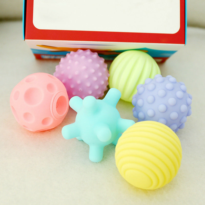 6x Soft Rubber Pet Squeaker Balls Chew Bite Teeth Cleaning Interactive Toys