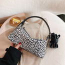 Retro Animal Print Messenger Bag Women Portable Shoulder Handbag (4 Dots)