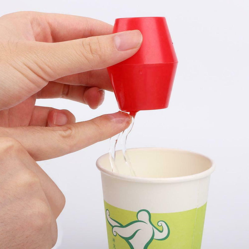 Magic Water Cup Hanging Water Bucket Water Remains Close-up Magic Tricks