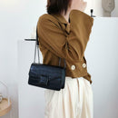 Retro Messenger Bags Women Crocodile Leather Small Shoulder Handbag (Black)