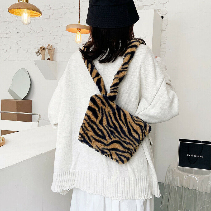 Plush Shoulder Bag Women Winter Fashion Animal Pattern Handbags (Yellow)