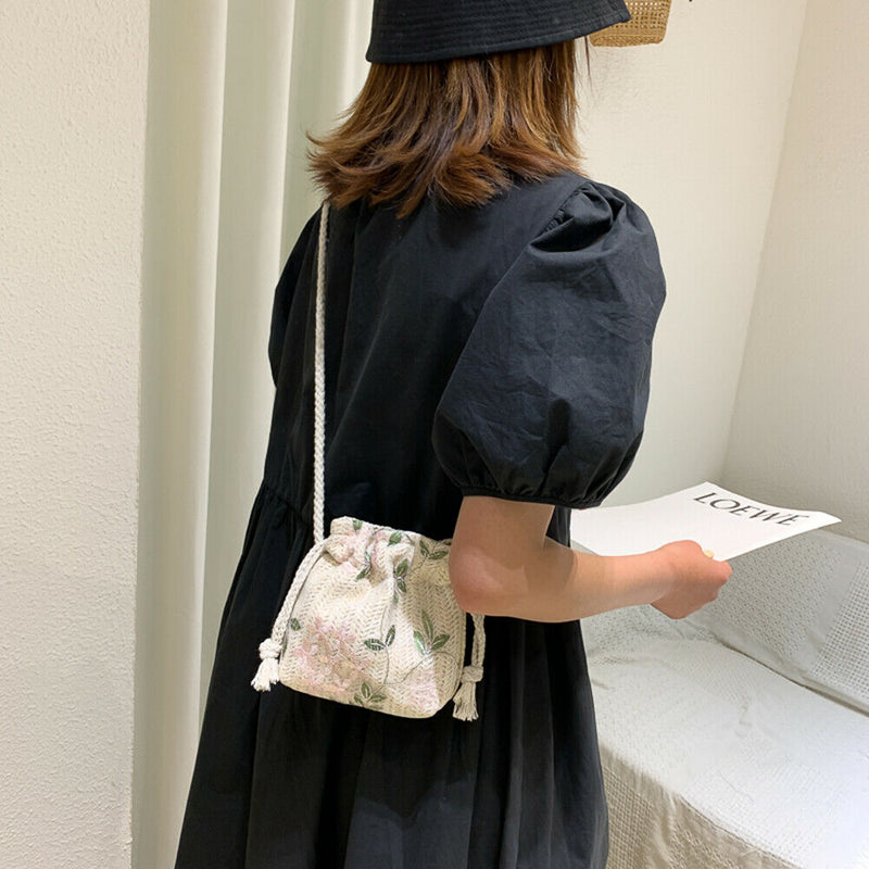 Straw Woven Bag Women Lace Embroidery Drawstring Shoulder Pouch (White)