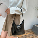 Stone Pattern Women Handbag Leather Female Retro Shoulder Tote Bag (Black)
