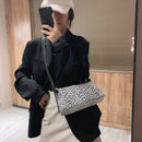 Retro Animal Print Messenger Bag Women Portable Shoulder Handbag (4 Dots)