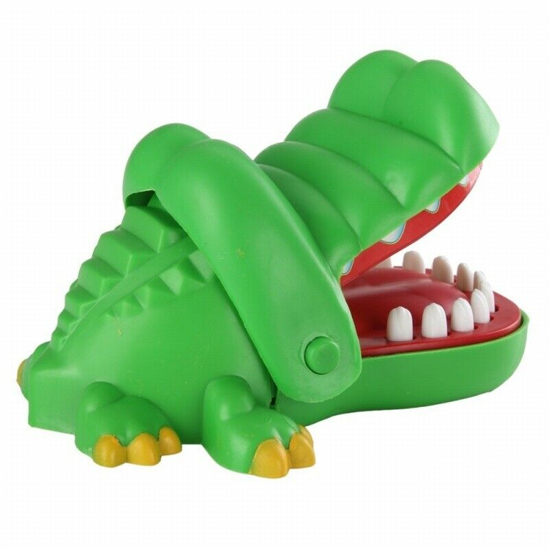 Green Classic Biting Hand Crocodile Game L8T1