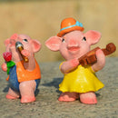4x Lovely Mini Pig Family Band Handpainted Figures Set Prop Decoration