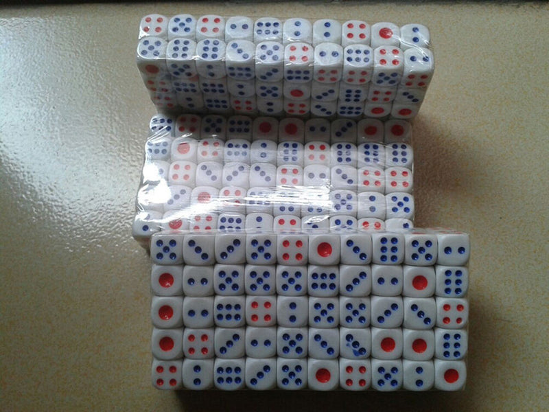 Living Up 100 Pcs  Standard Plastic 10mm Game White Dice Die Toys OZ