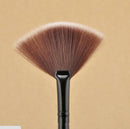 Professional Blending Highlighter Contour Face Fan Brush Makeup Tools  JR