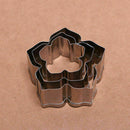 3x Metal Flower Shaped Chocolate Cookie Cake Baking New W0P8 Mold Mould Z5K6