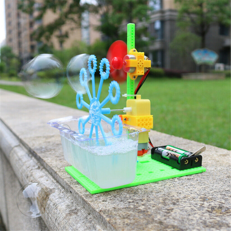 Hand-cranked  with High Output for Outdoor Or Indoor Use