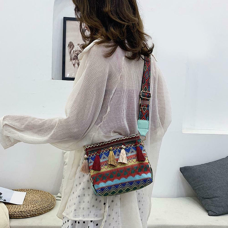 Ethnic Tassel Shoulder Messenger Handbags Women Knitting Crossbody Bags (3)